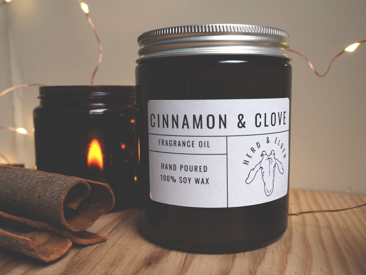 Christmas Soy Wax Candle - Cinnamon & Clove, hand poured, 100% soy wax, with festive aromatic spices.