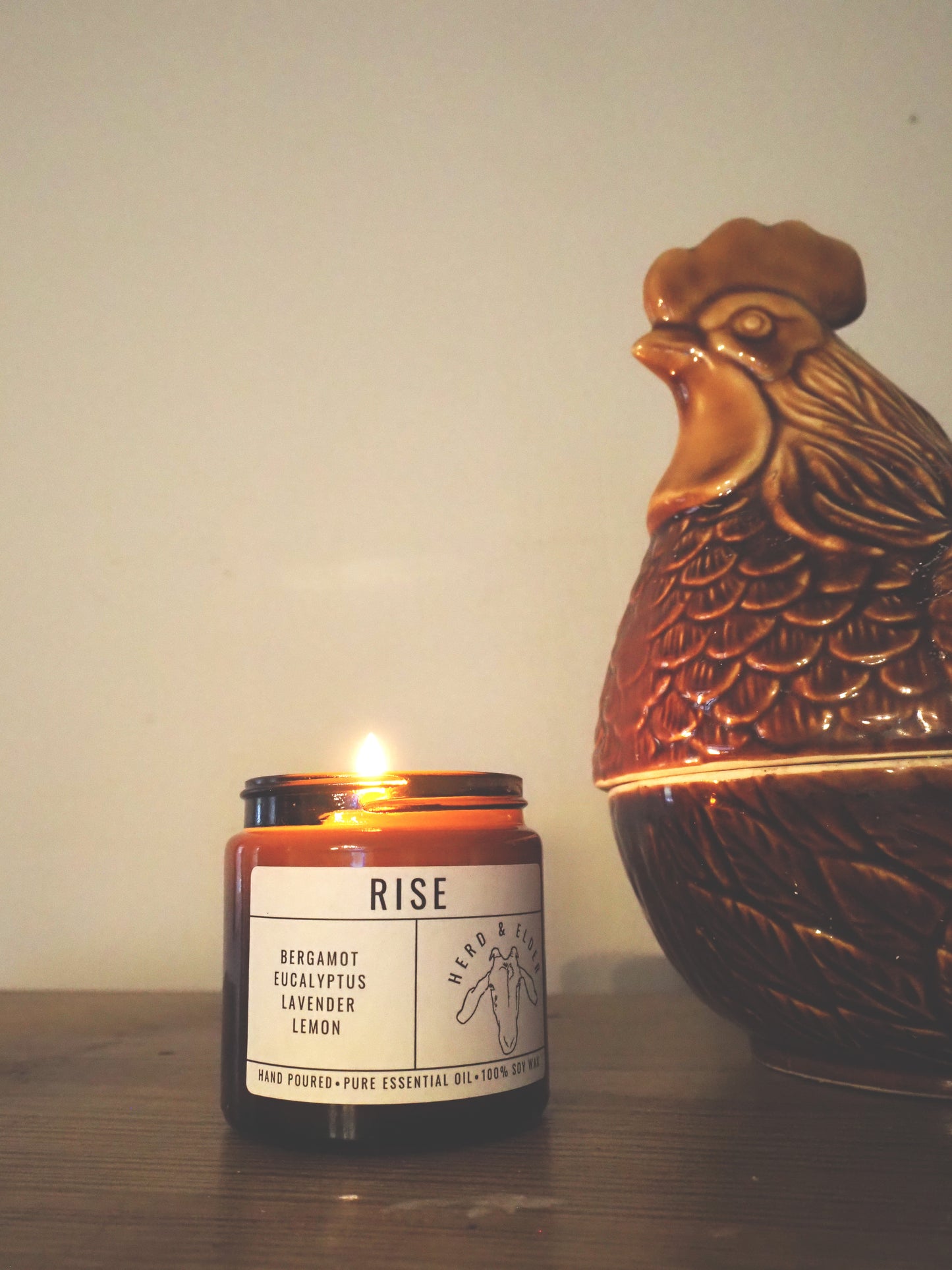 RISE Essential Oil Candle – Uplifting Blend with Bergamot, Lemon, Eucalyptus & Lavender
