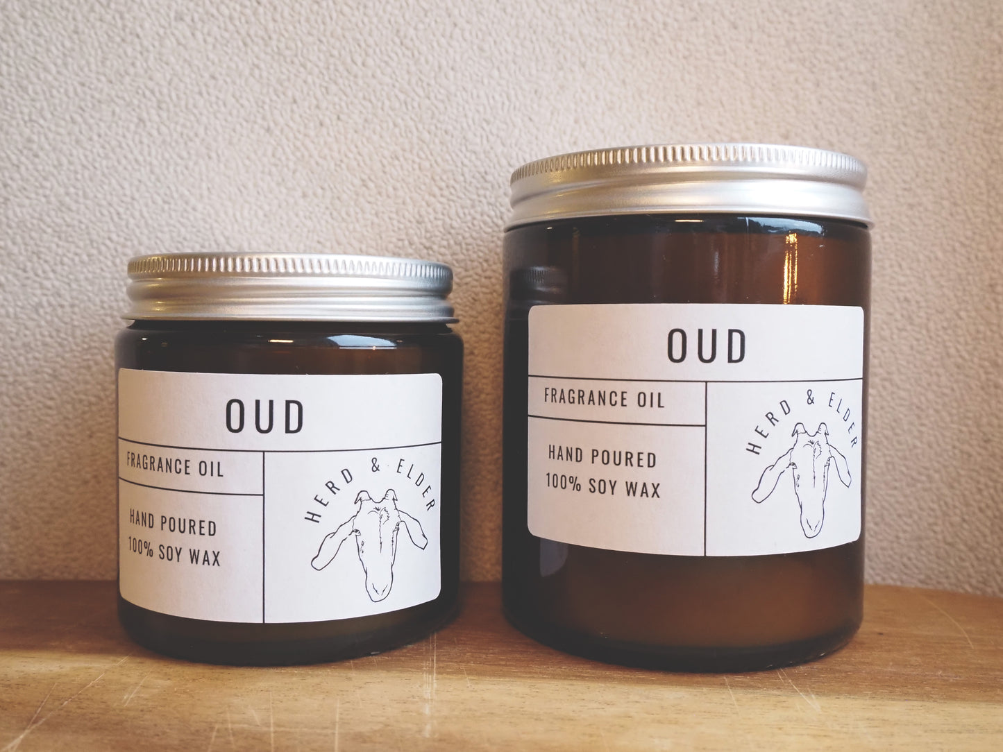Oud Soy Candle – Luxurious Agarwood & Floral Fragrance Blend