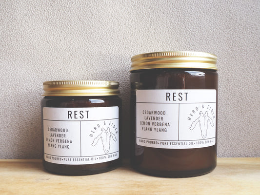 REST Essential Oil Candle – Calming Blend with Lavender, Cedarwood & Ylang Ylang