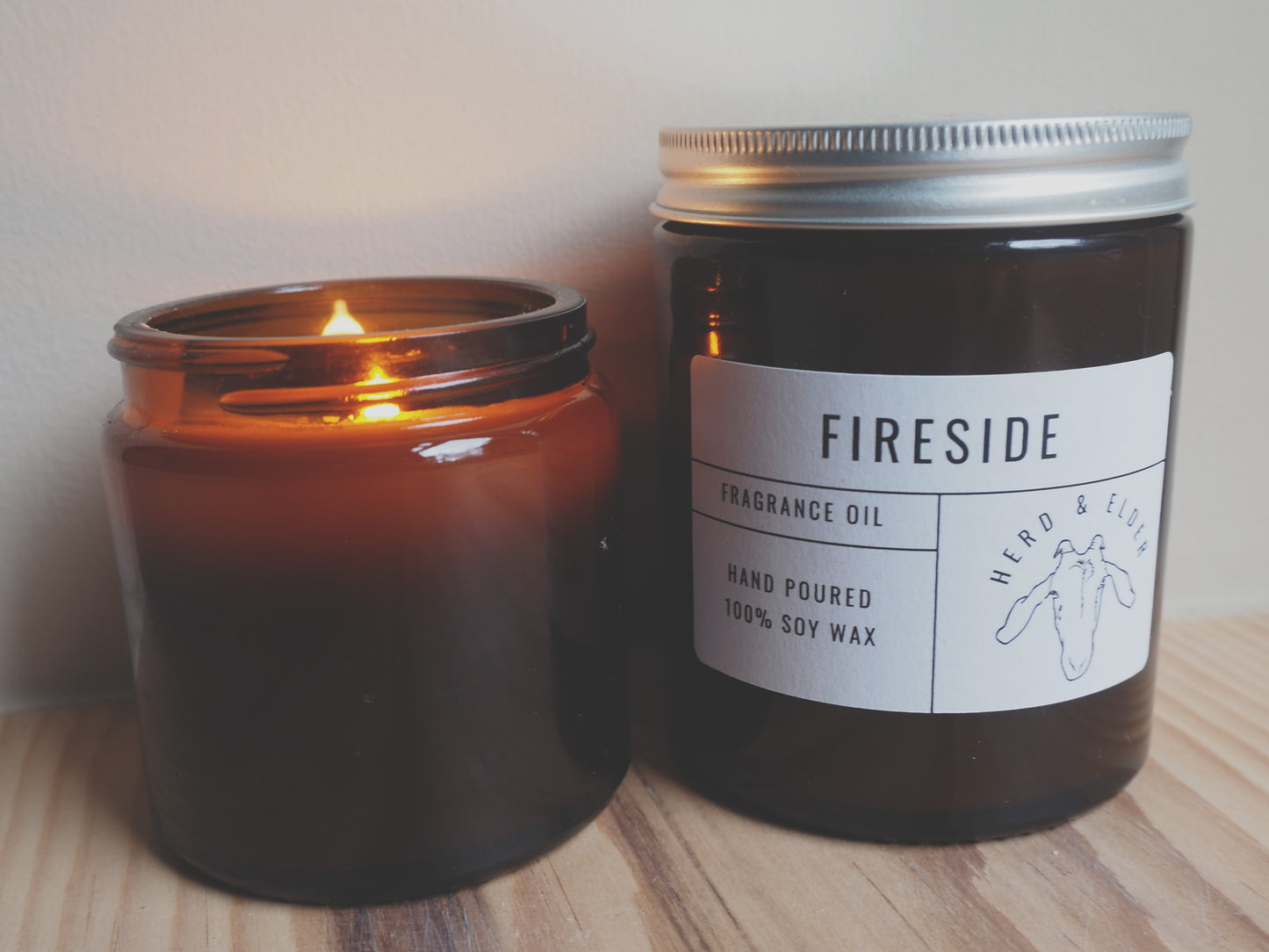 Fireside Candle - Woody and Aromatic