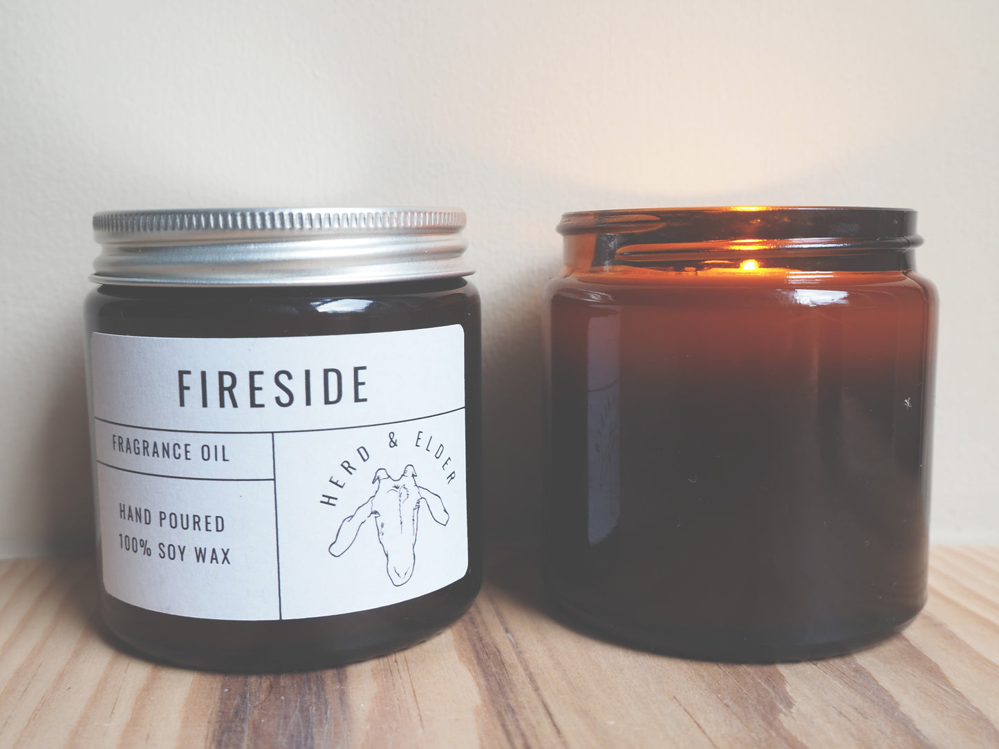 Fireside Candle - Woody and Aromatic