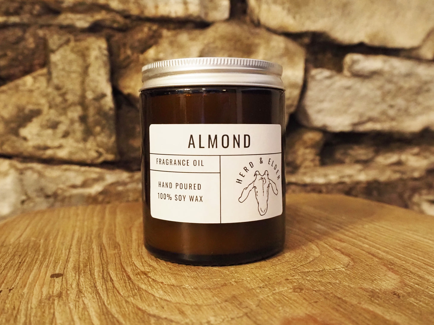 Almond Soy Candle – Warm & Inviting Blend with Marzipan, Vanilla & Cherry