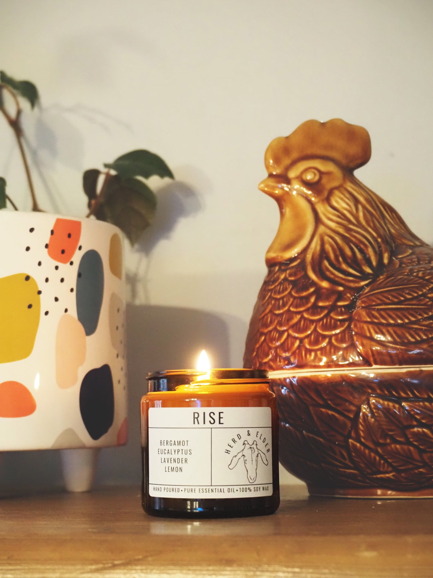 RISE Essential Oil Candle – Uplifting Blend with Bergamot, Lemon, Eucalyptus & Lavender